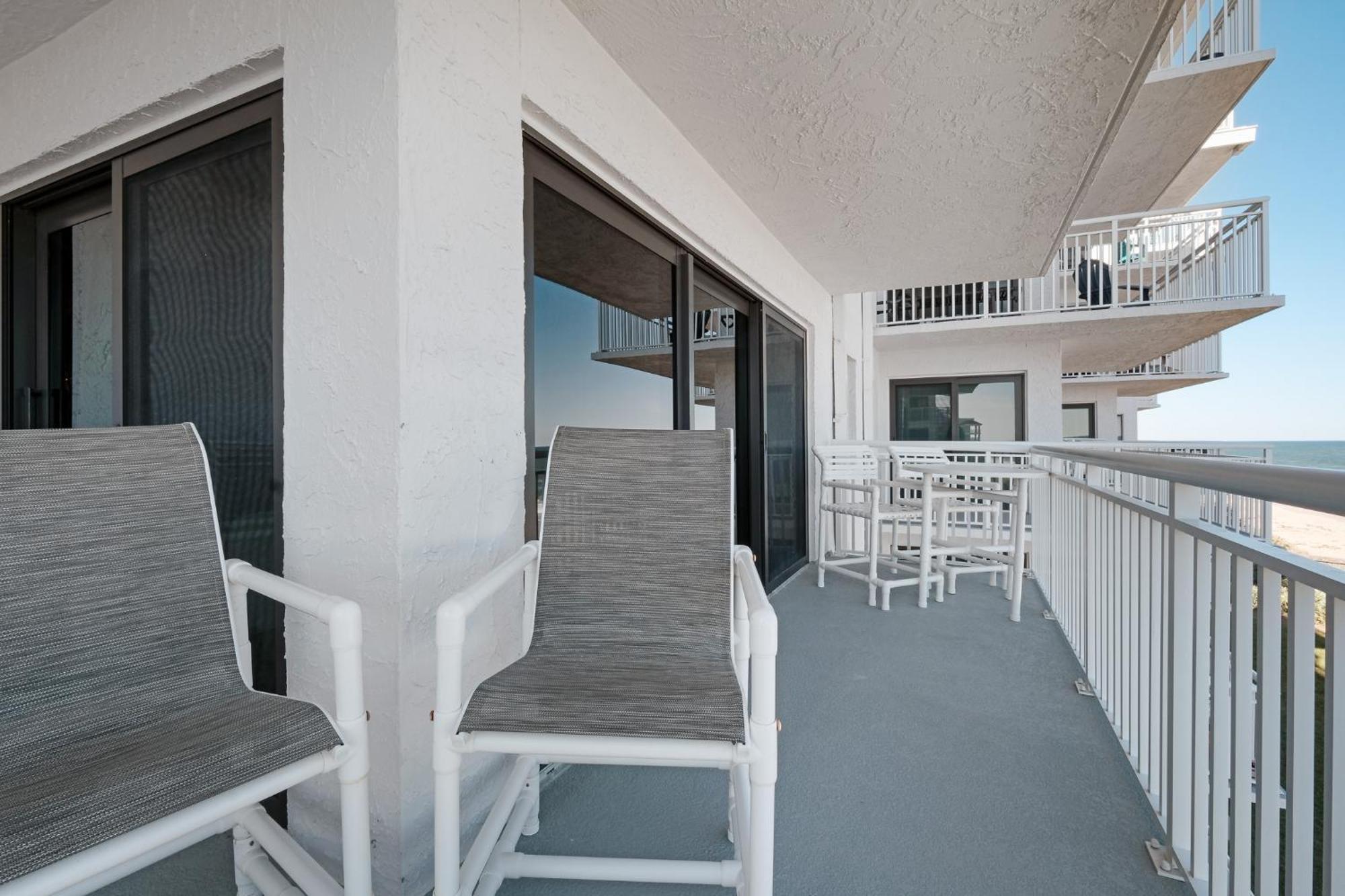 Spectacular Views From Oceanfront Located On The No-drive Beach! New Smyrna Beach