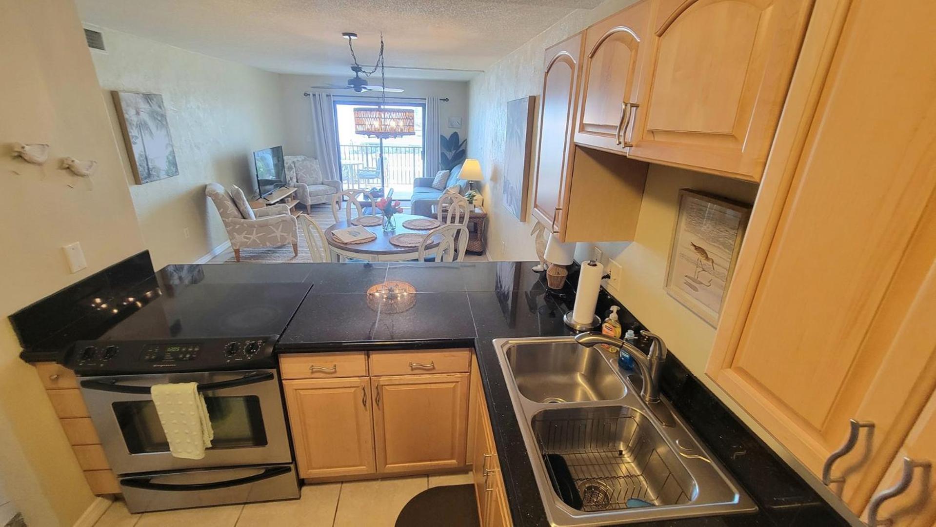 Apartment 410 - Fourth Floor 1/1 Sleeps 2 *