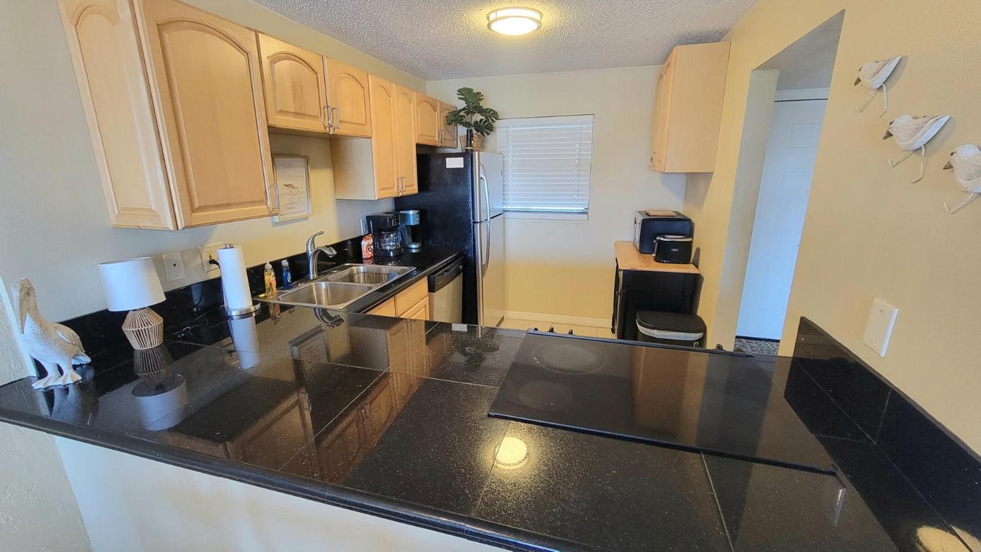 410 - Fourth Floor 1/1 Sleeps 2 * New Smyrna Beach