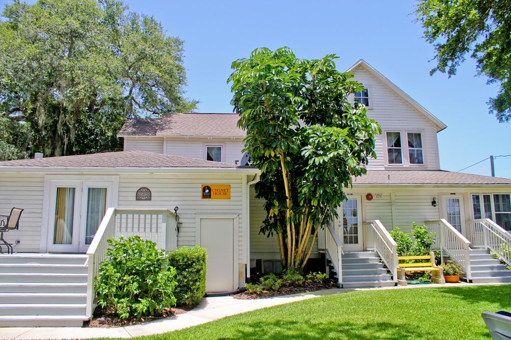 Bed & Breakfast Night Swan Intracoastal New Smyrna Beach