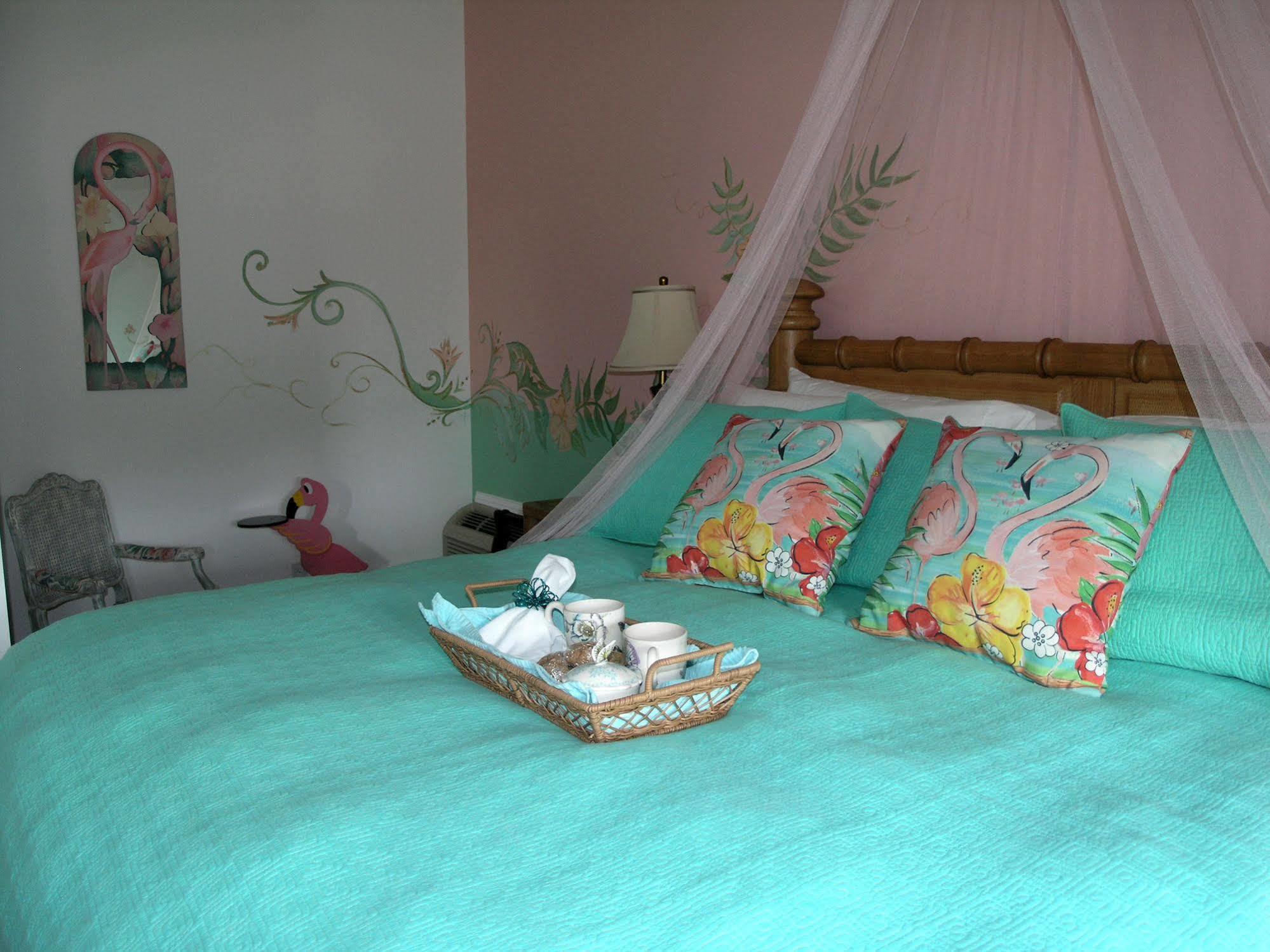 Bed & Breakfast On The Avenue