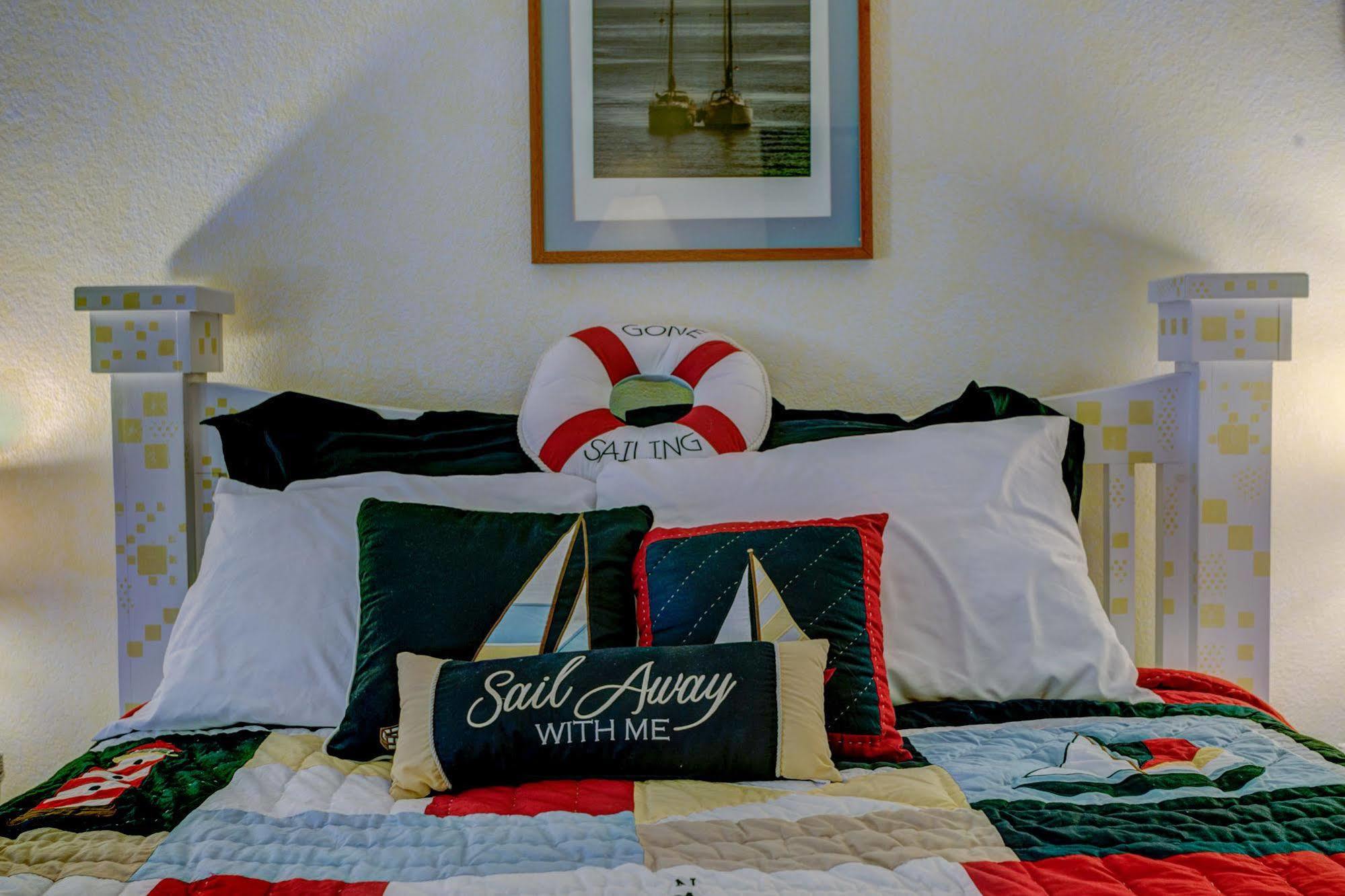 Anchor Nsb Bed & Breakfast 3*