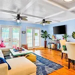 Flamingo Cottage