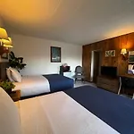 Nocturne Motel