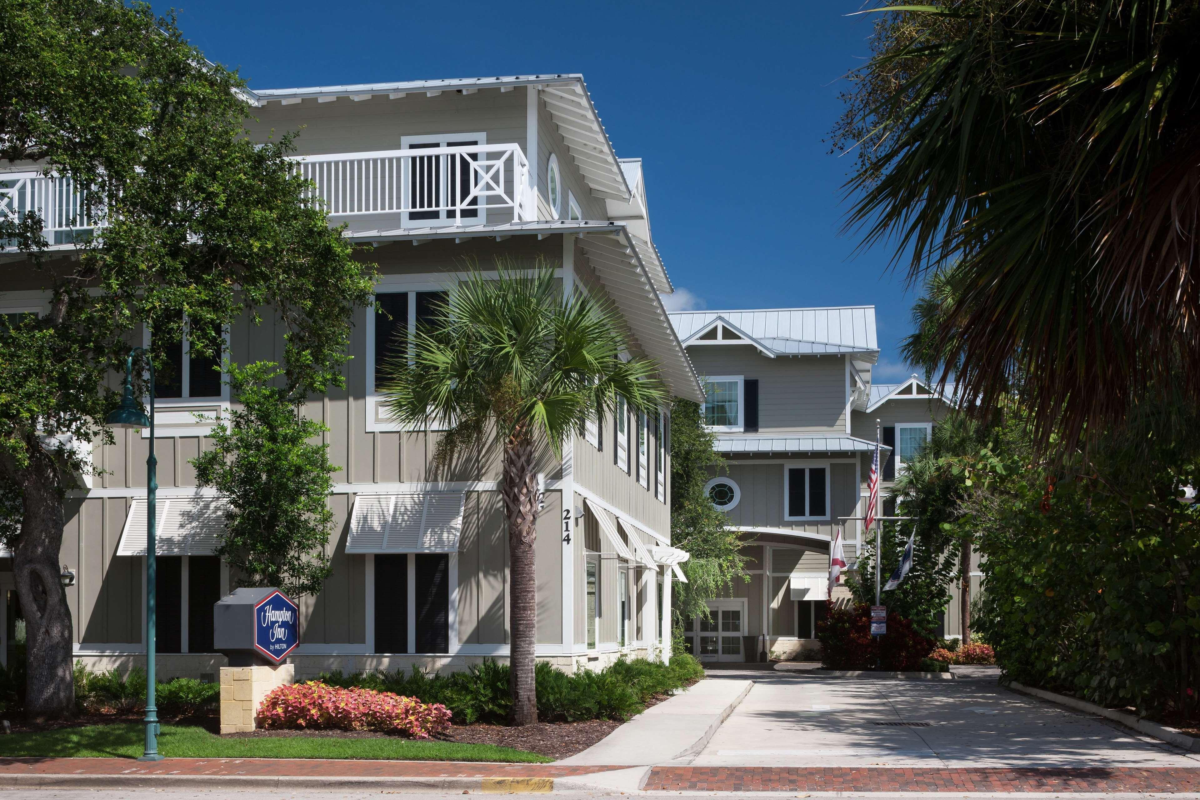 Hampton New Smyrna Hotel