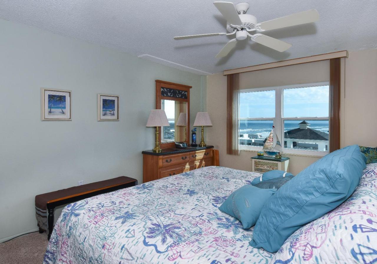 Pt608 - Family Friendly Beachfront 22 - Walk To Shoppingdining Apartment New Smyrna Beach