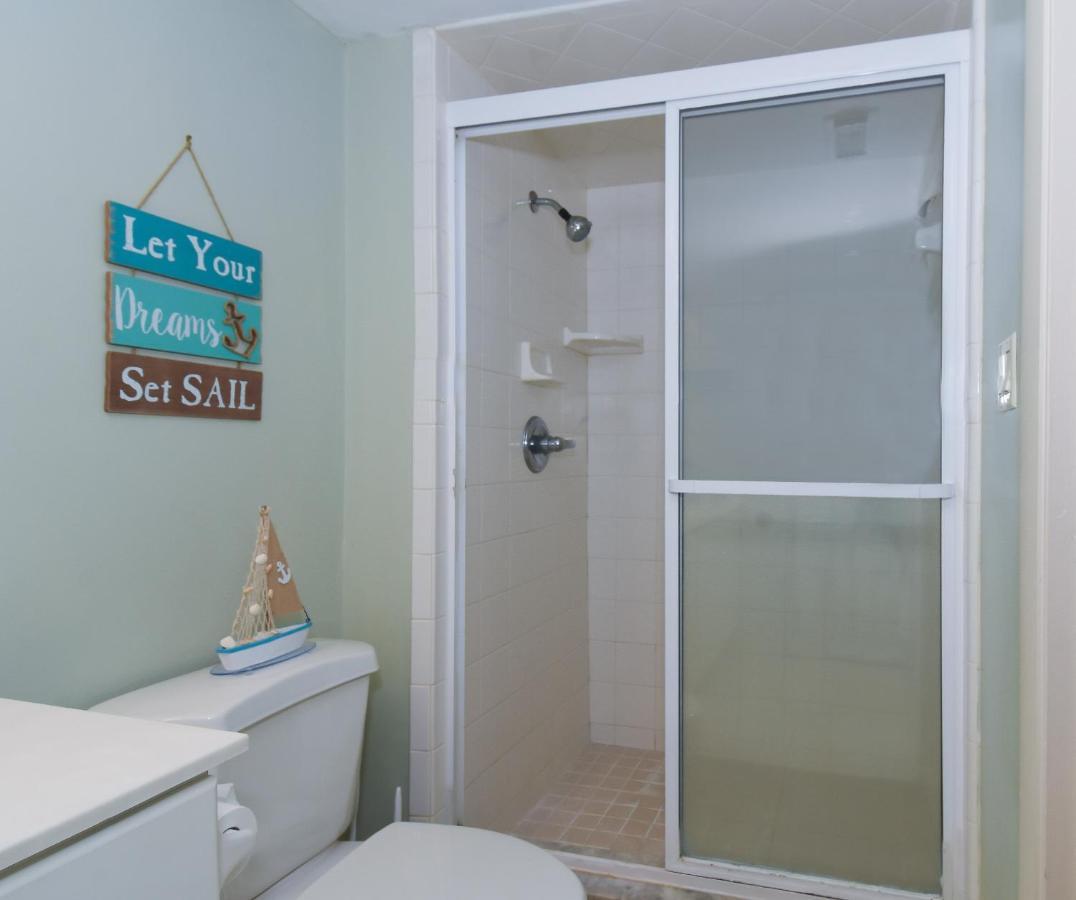 Pt608 - Family Friendly Beachfront 22 - Walk To Shoppingdining New Smyrna Beach