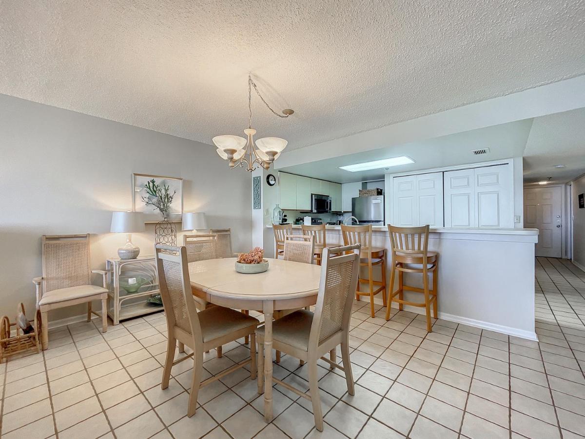 Apartment Beachfront Chadham-by-the-sea 318 Pool Car Free