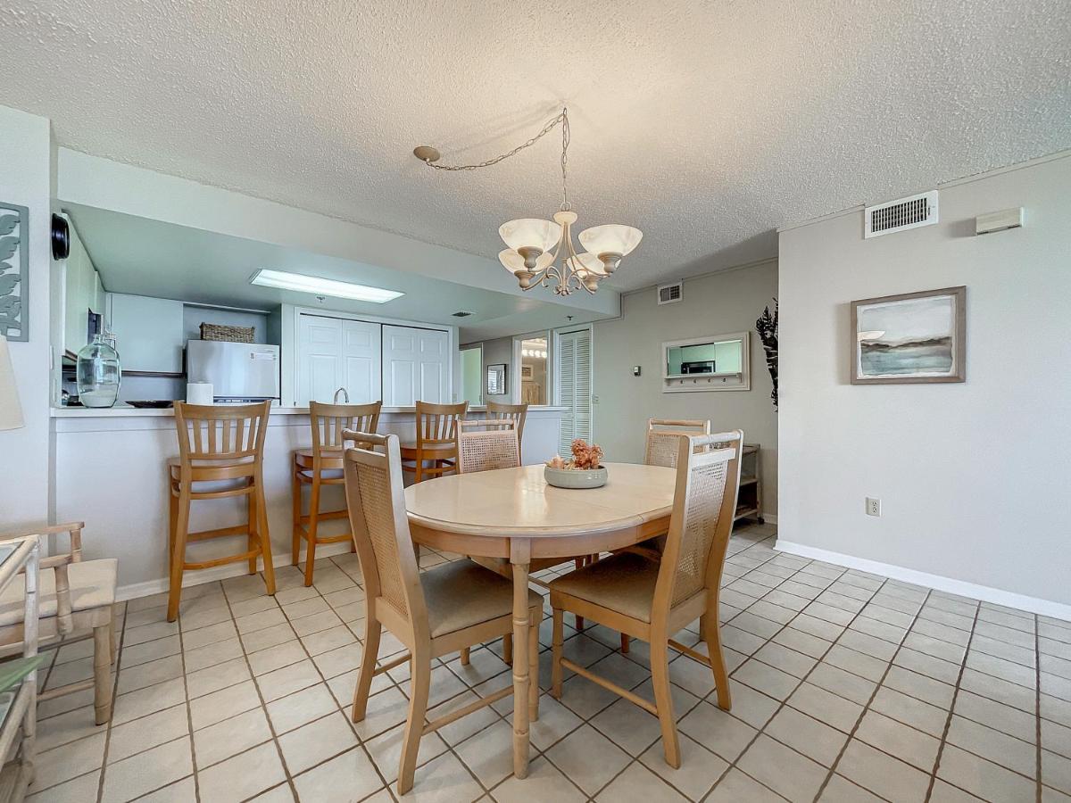 Apartment Beachfront Chadham-by-the-sea 318 Pool Car Free