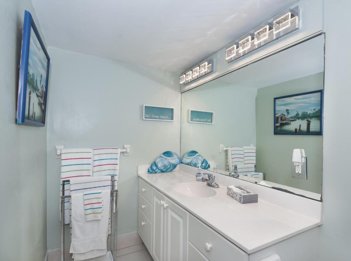 Apartment Pt608 - Family Friendly Beachfront 22 - Walk To Shoppingdining New Smyrna Beach