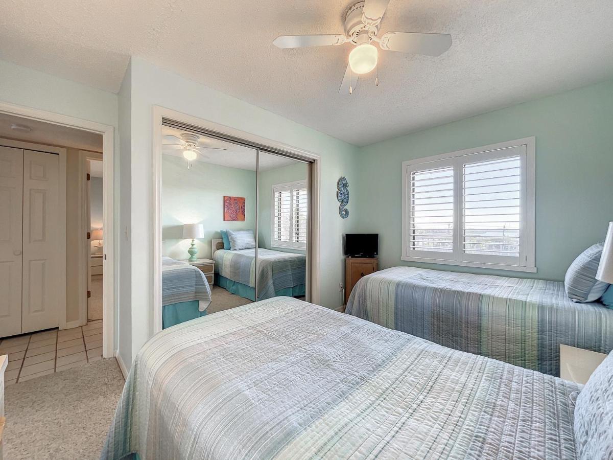 Apartment Beachfront Chadham-by-the-sea 318 Pool Car Free
