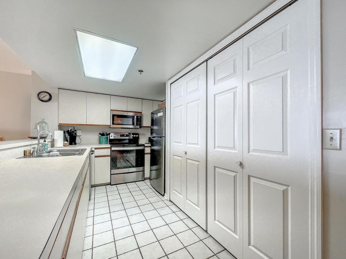 Apartment Beachfront Chadham-by-the-sea 318 Pool Car Free *