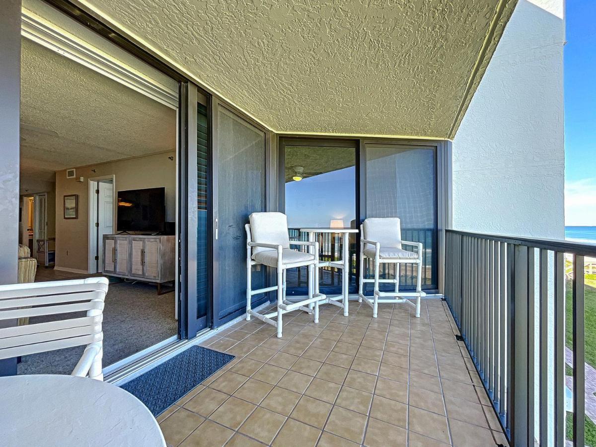 Apartment Beachfront Chadham-by-the-sea 318 Pool Car Free *