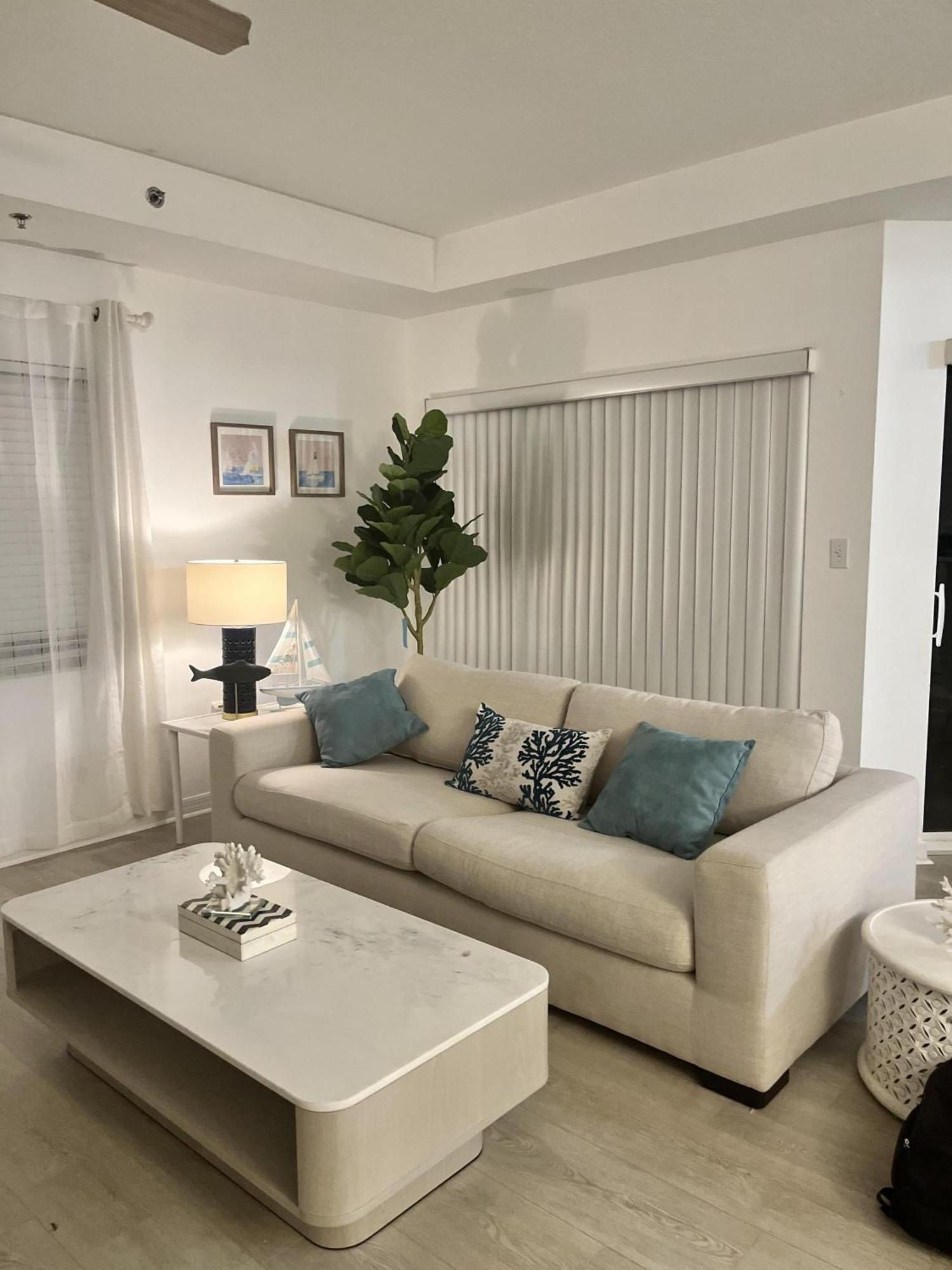 Apartment 3 Bedroom 2 Bath Oceanwalk With Estuary Views