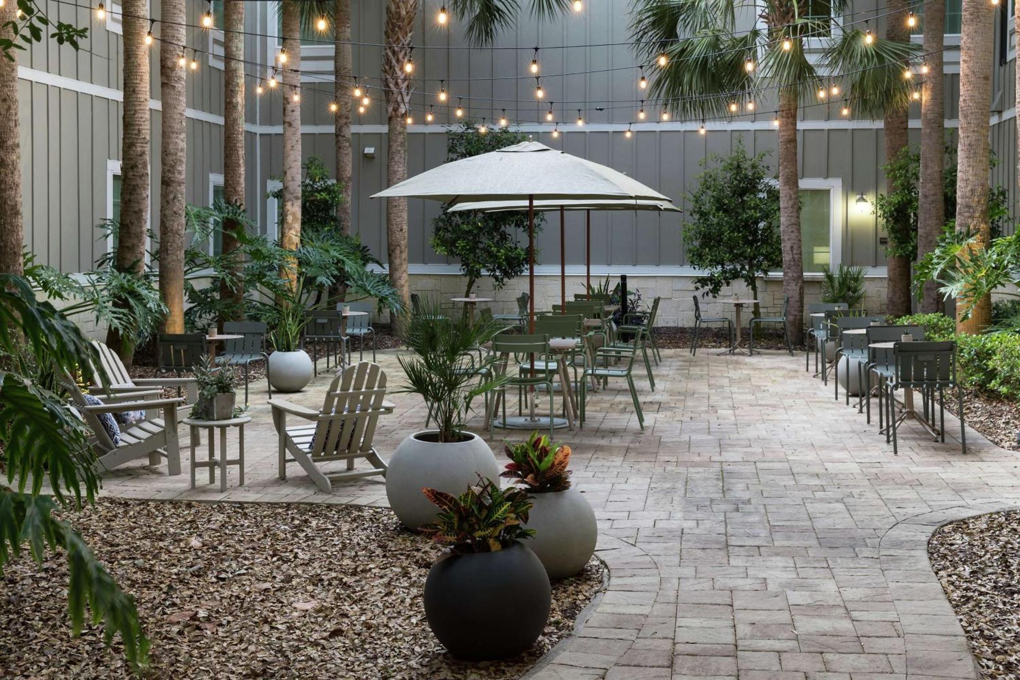 Hampton New Smyrna Hotel