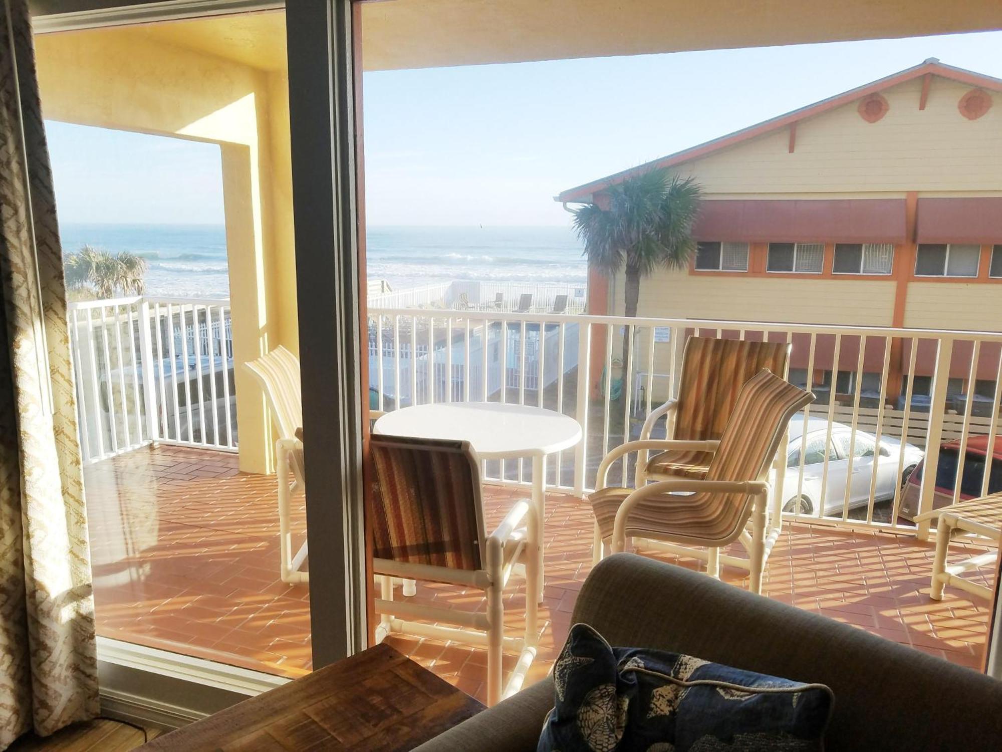 Ocean Club Apartment