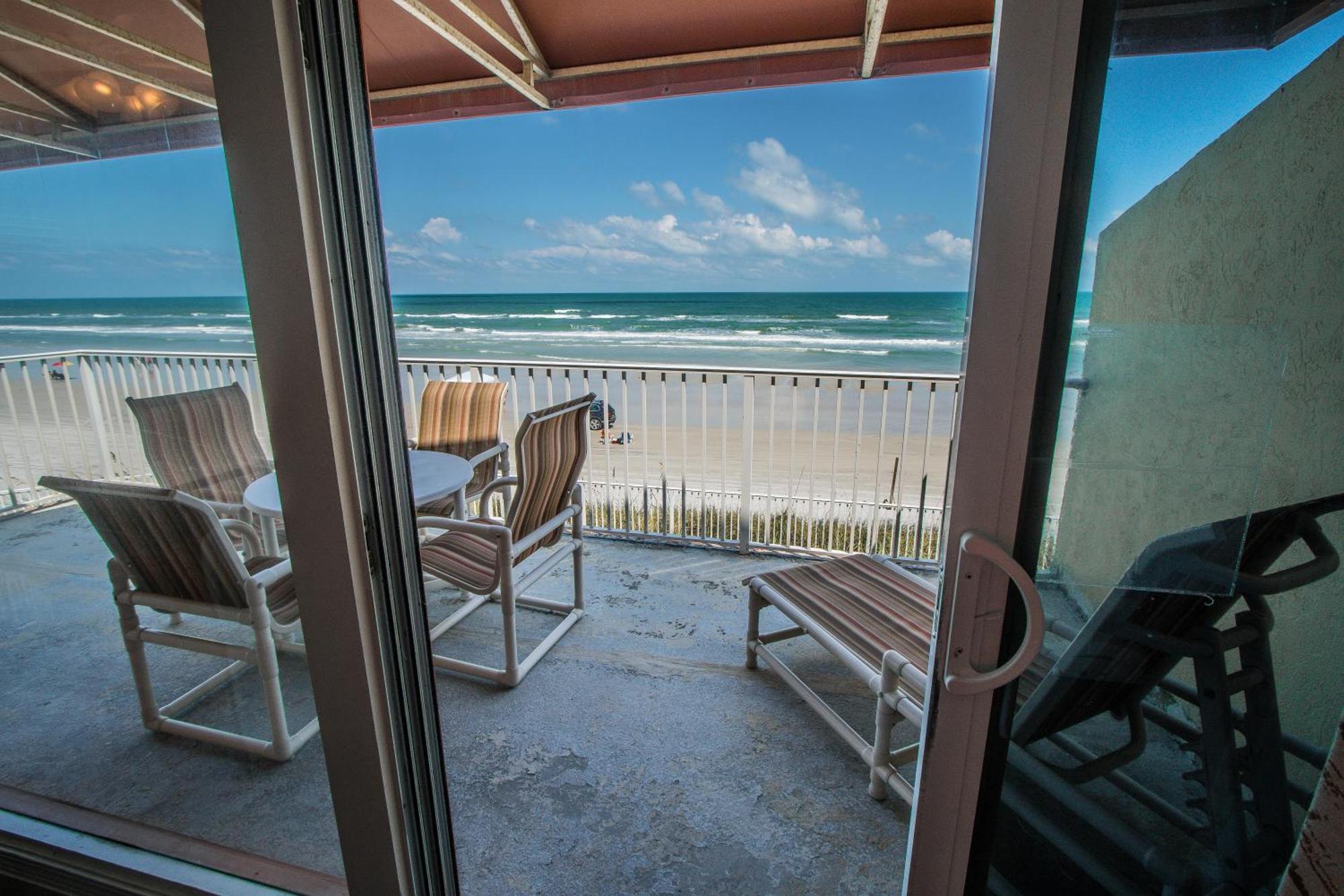 Ocean Club * New Smyrna Beach