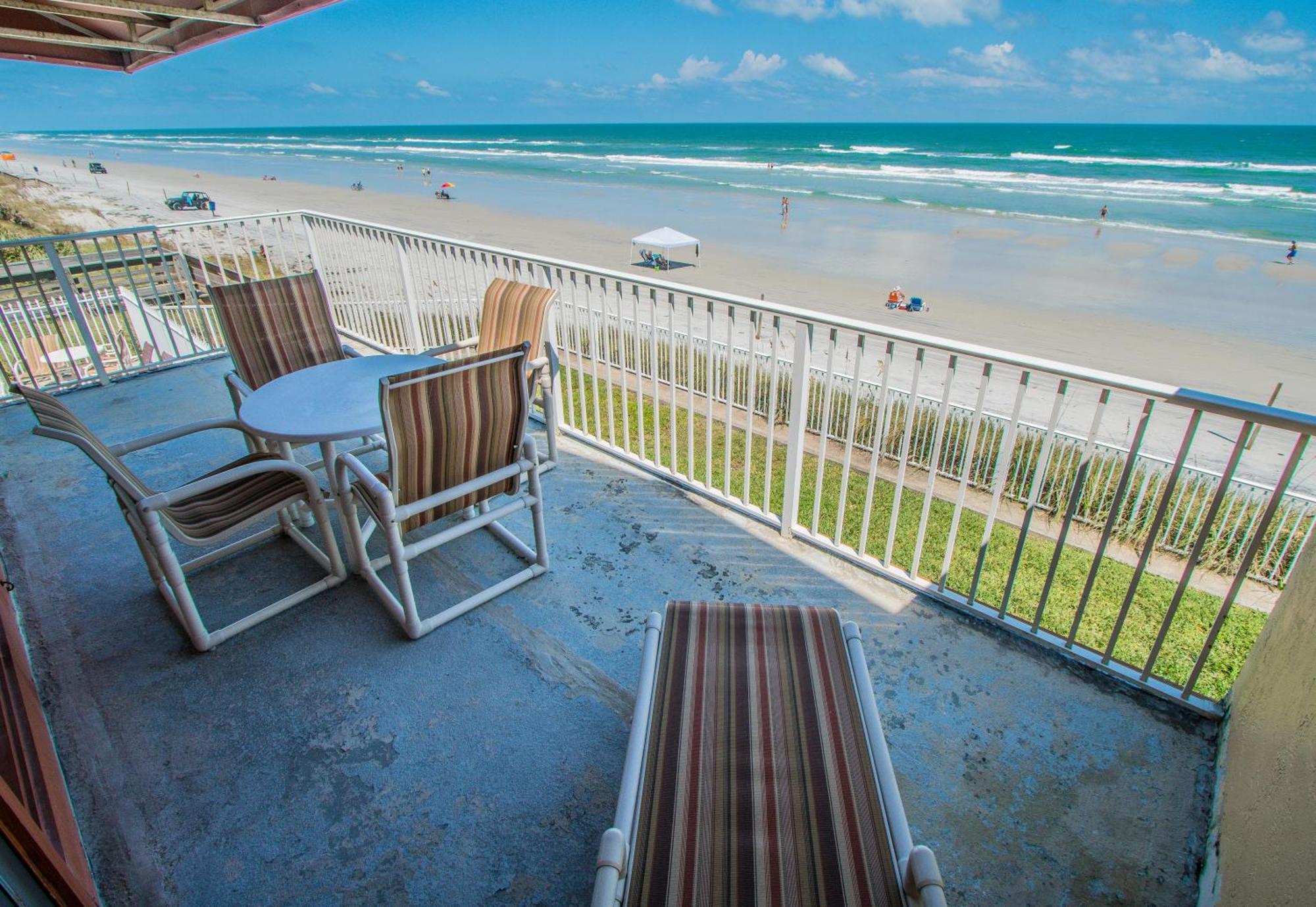 Ocean Club Apartment