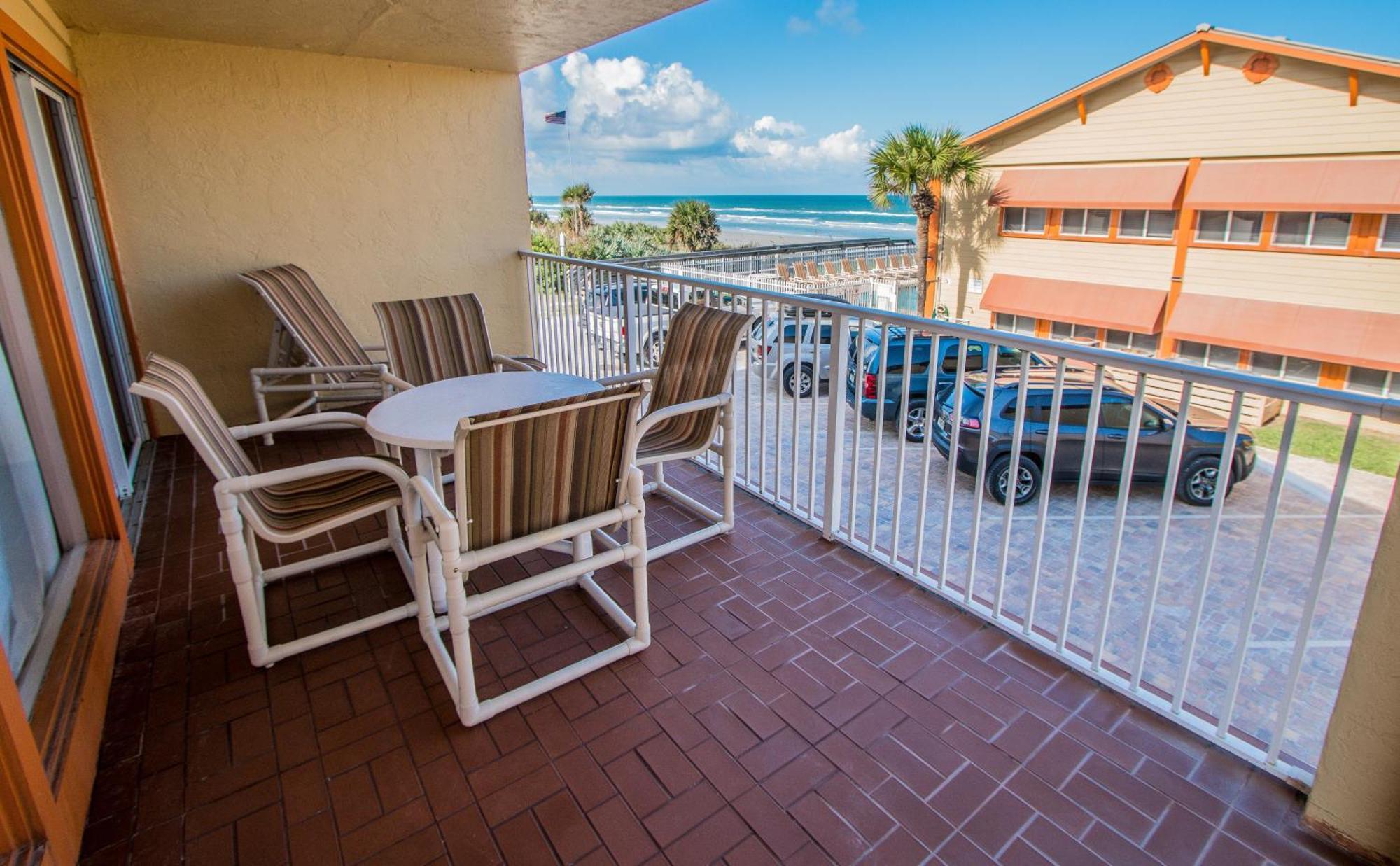 Ocean Club Apartment