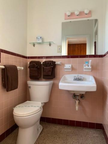 Seahorse Hotel 2*