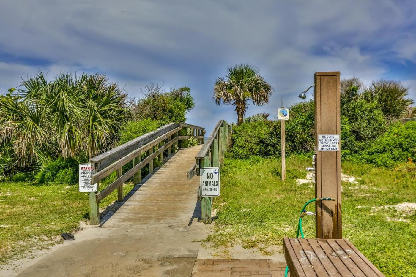 3 Bedroom 2 Bath Oceanwalk With Estuary Views Apartment